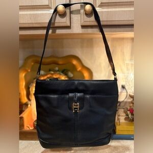 Aigner Elegant Black Leather Shoulder Bag